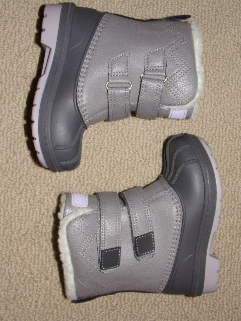 GIRLS CAT & JACK GRAY LILAC SNOW BOOTS SZ 7 TODDLER SIZE - Picture 4 of 6